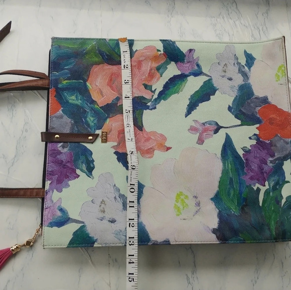 House of Disaster (1916)Handbag Floral Print - Picture 4 of 7